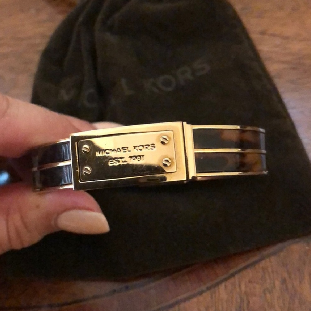 Michael Kors Tortise bracelet/bangle